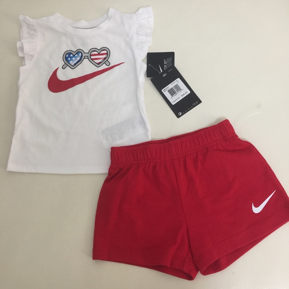 Nike American Girl Cute Shorts Set 0125 - Picture 2 of 5